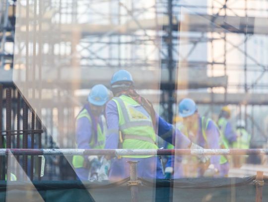 Zatrudniasz cudzoziemców? Od 2025 roku nowe pułapki prawne – zobacz, jak ich uniknąć