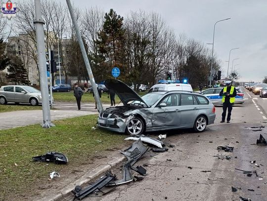 Zderzenie dwóch osobówek w Zamościu