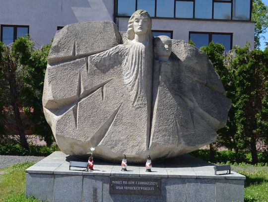 ,,Życie za drutami" - cykl spotkań czytelniczych - świadectwa pamięci