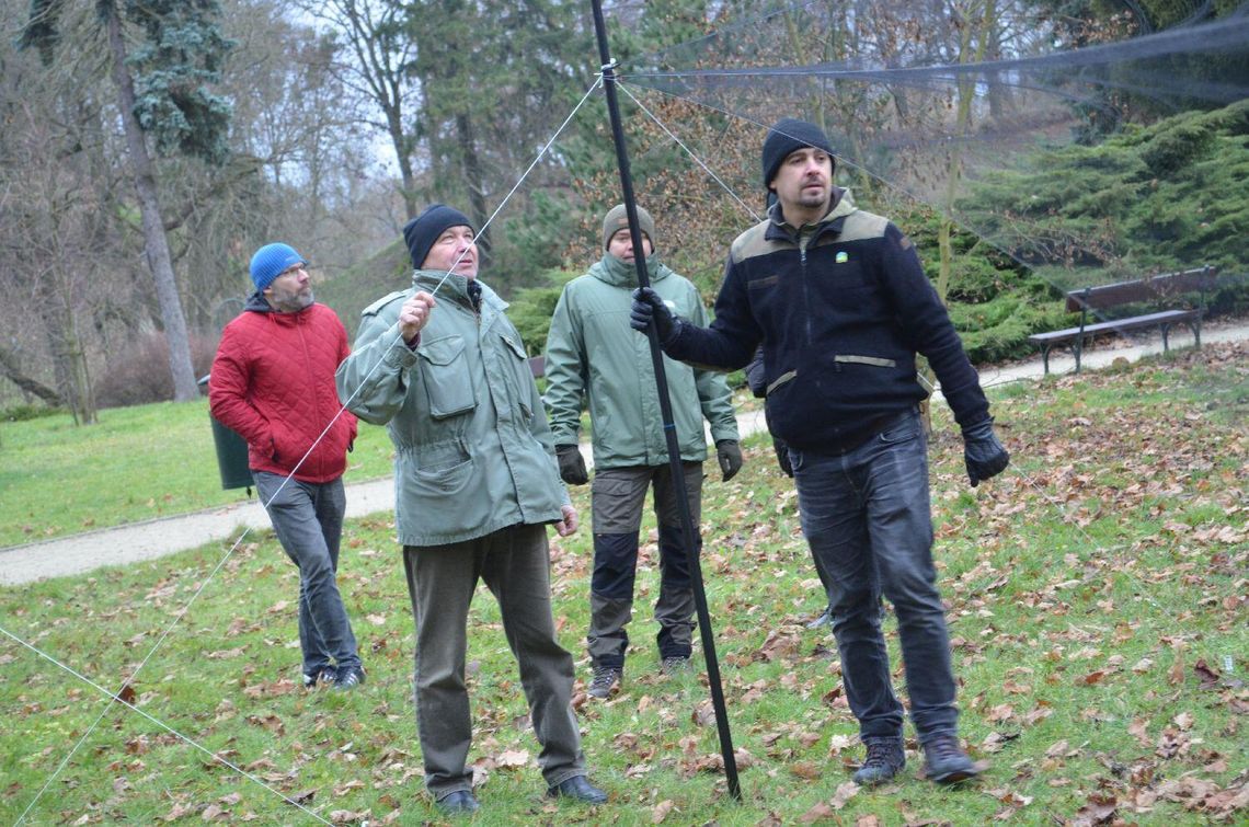 Akcja Karmnik organizowana przez Zamojskie Towarzystwo Przyrodnicze Akcja Karmnik organizowana przez Zamojskie Towarzystwo Przyrodnicze