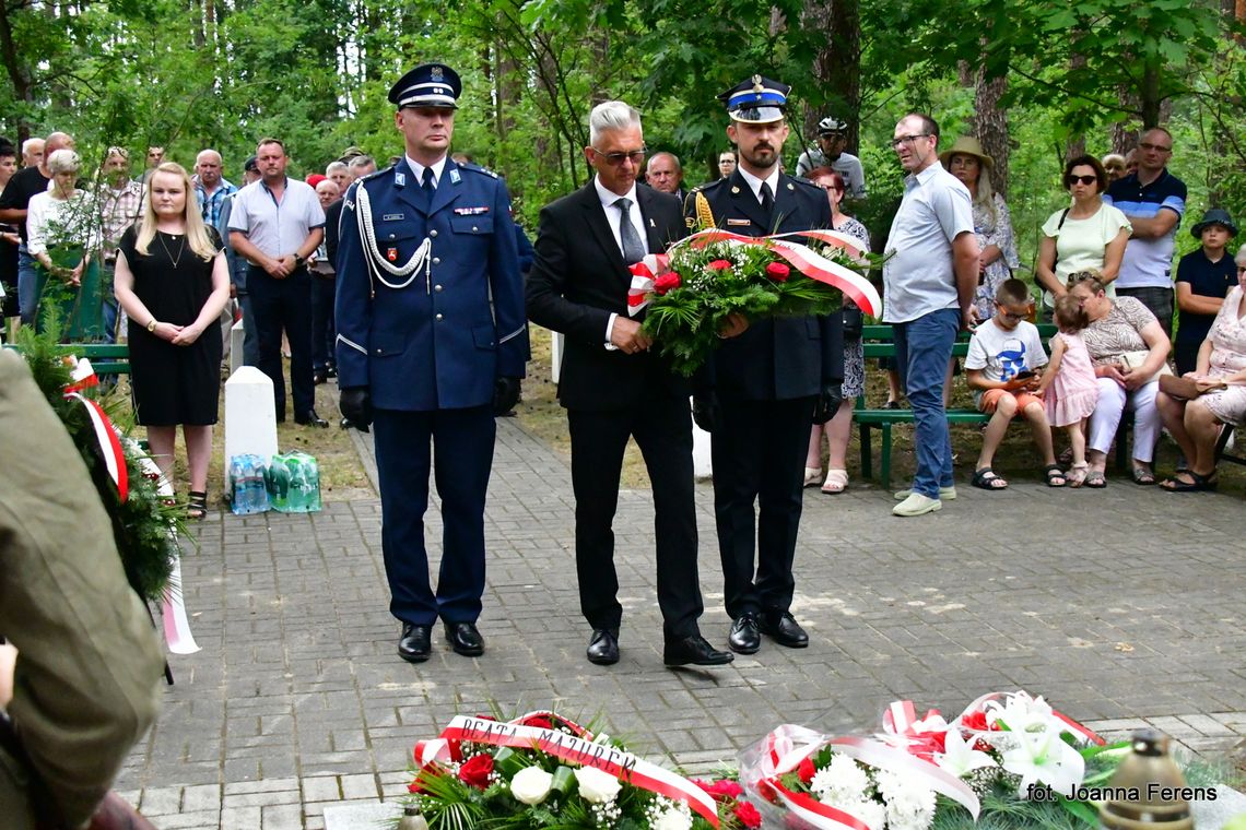 Biłgoraj. 79 rocznica mordu partyzantów w lesie na Rapach