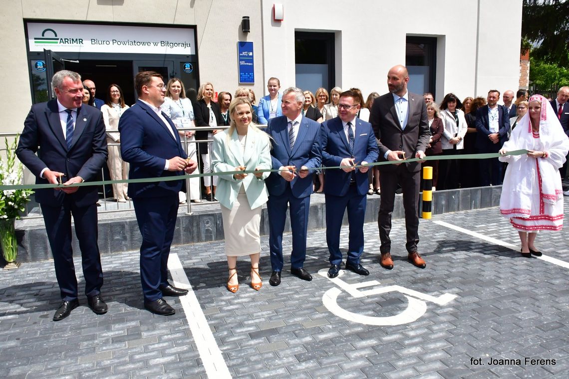 Biłgoraj. Nowoczesna siedziba ARiMR oficjalnie otwarta Biłgoraj. Nowoczesna siedziba ARiMR oficjalnie otwarta