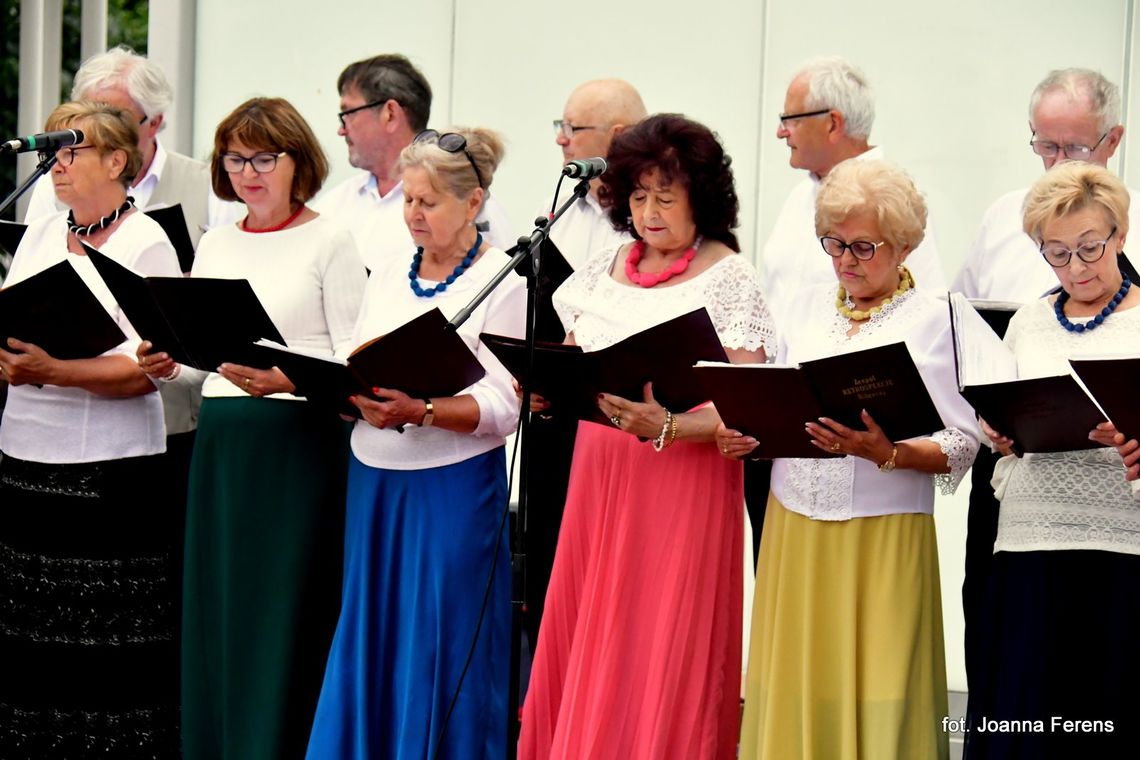 Biłgoraj. Ruszyły wieczorki taneczne z seniorami Biłgoraj. Ruszyły wieczorki taneczne z seniorami