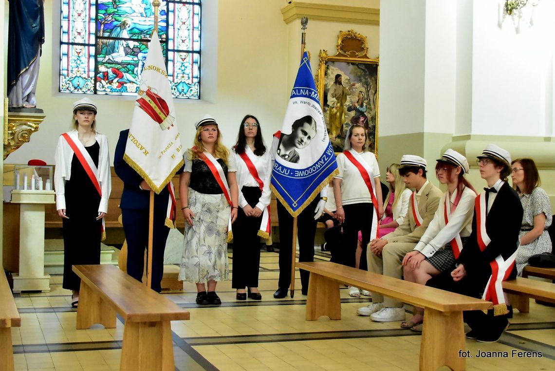 Biłgoraj. Uczniowie rozpoczęli wakacje