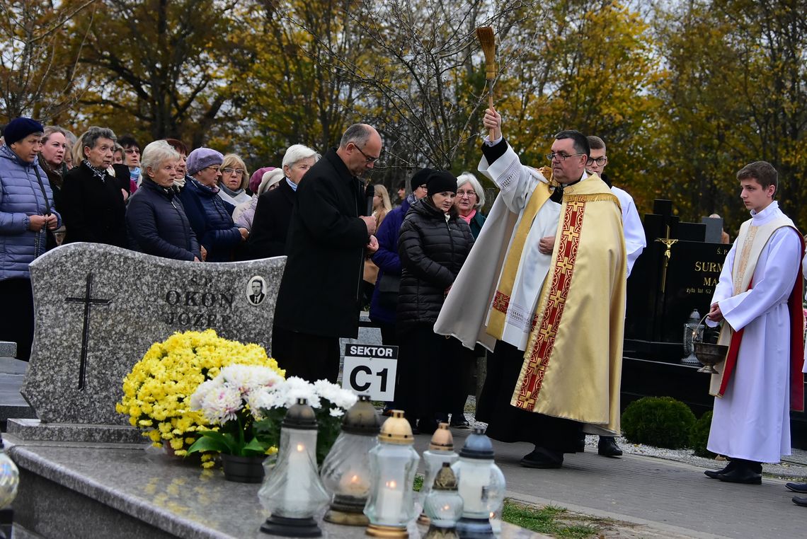 Biłgoraj. Uroczystość Wszystkich Świętych