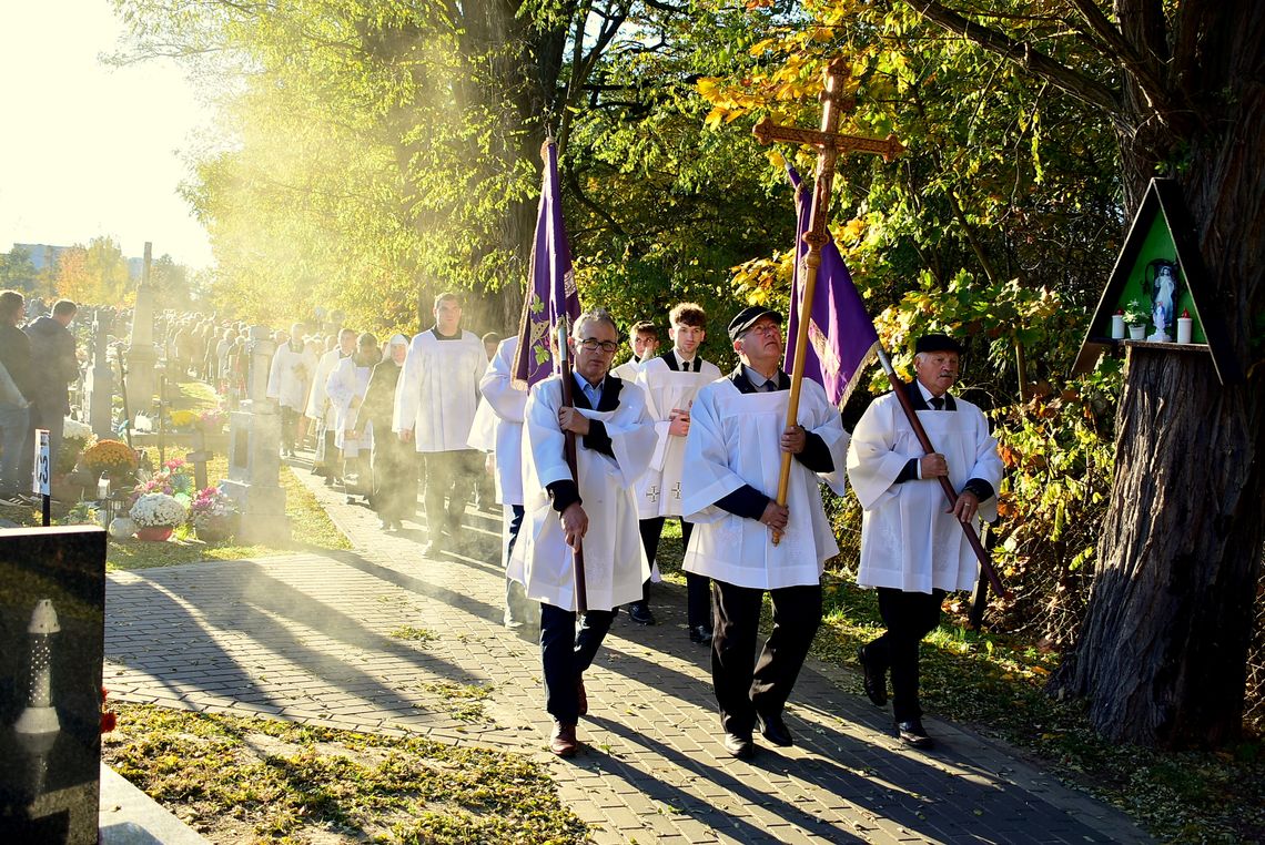 Biłgoraj. Uroczystość Wszystkich Świętych