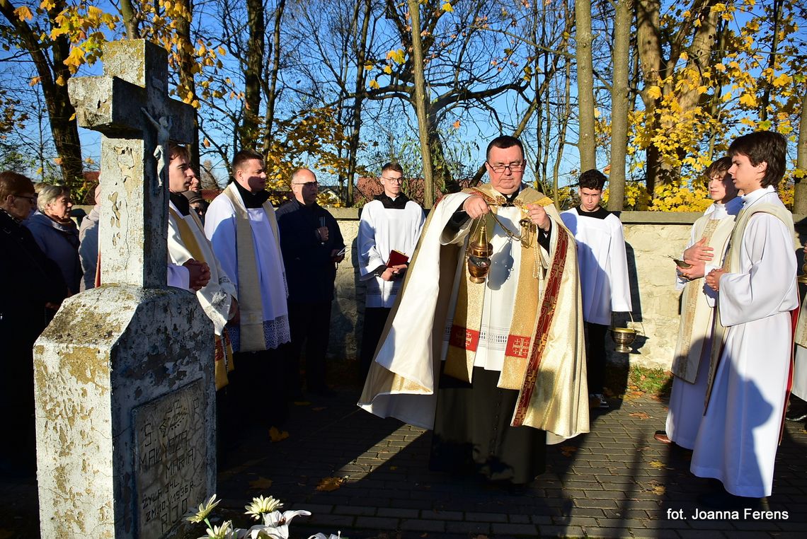 Biłgoraj. Uroczystość Wszystkich Świętych