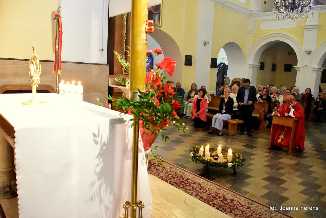 Biłgoraj. Wigilia Pentekostalna w kościele św. Jerzego