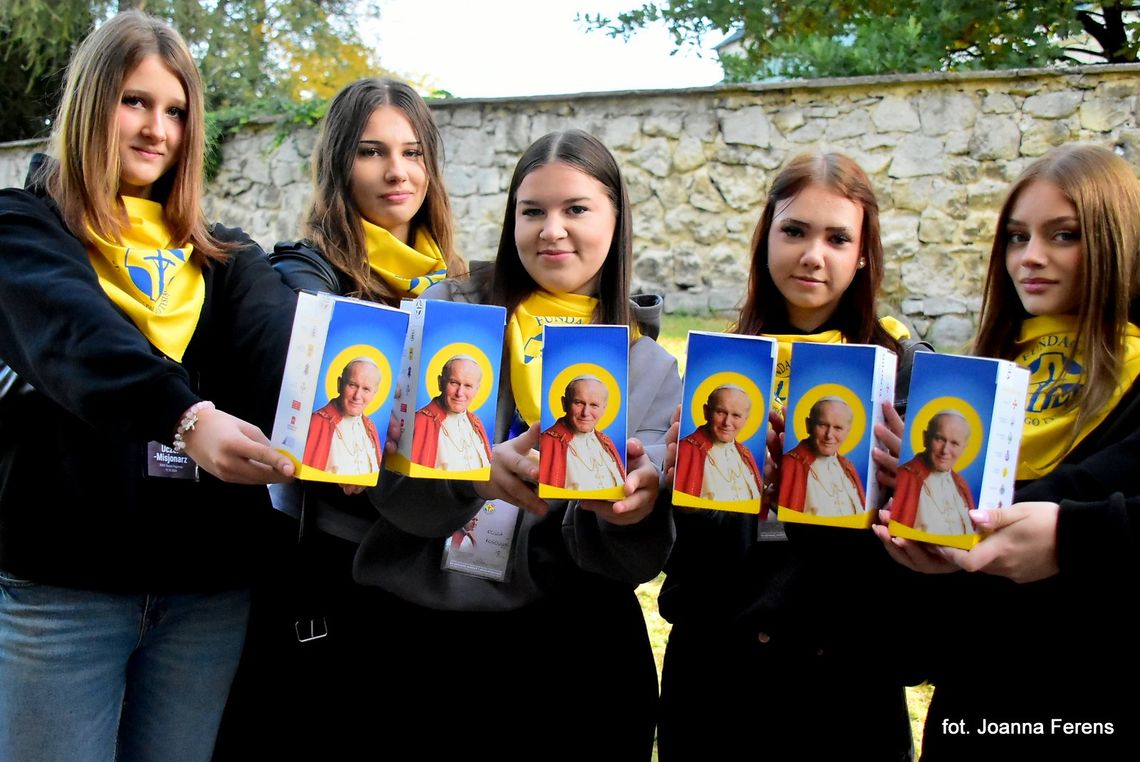 Biłgoraj. Zbiórka na Dzieło Nowego Tysiąclecia Biłgoraj. Zbiórka na Dzieło Nowego Tysiąclecia