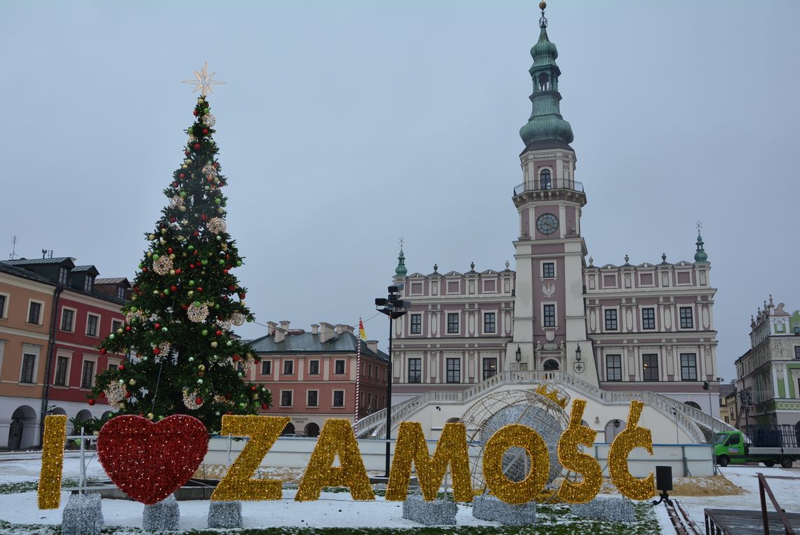 Dekoracje Świąteczne w Zamościu