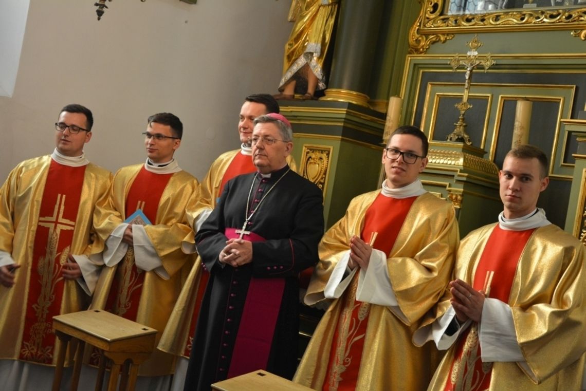 Diecezja Zamojsko-Lubaczowska ma pięciu nowych diakonów