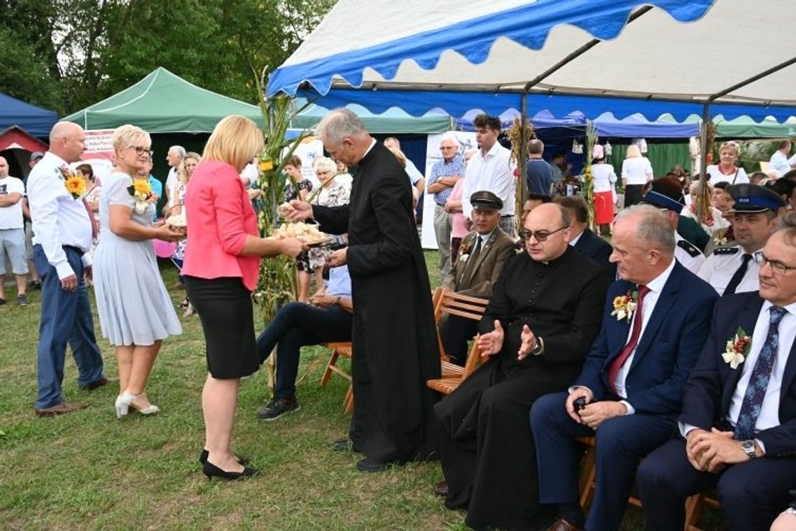 Dożynki gminno - parafialne w Rudzie Wołoskiej