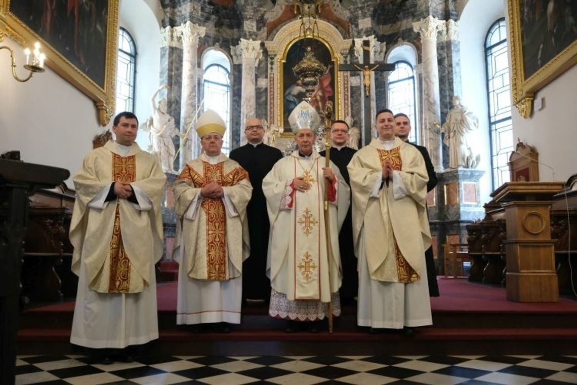 Dwóch diakonów przyjęło święcenia prezbiteratu 