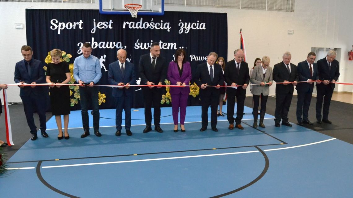 Hala sportowa w Łosińcu (gm. Susiec) otwarta!
