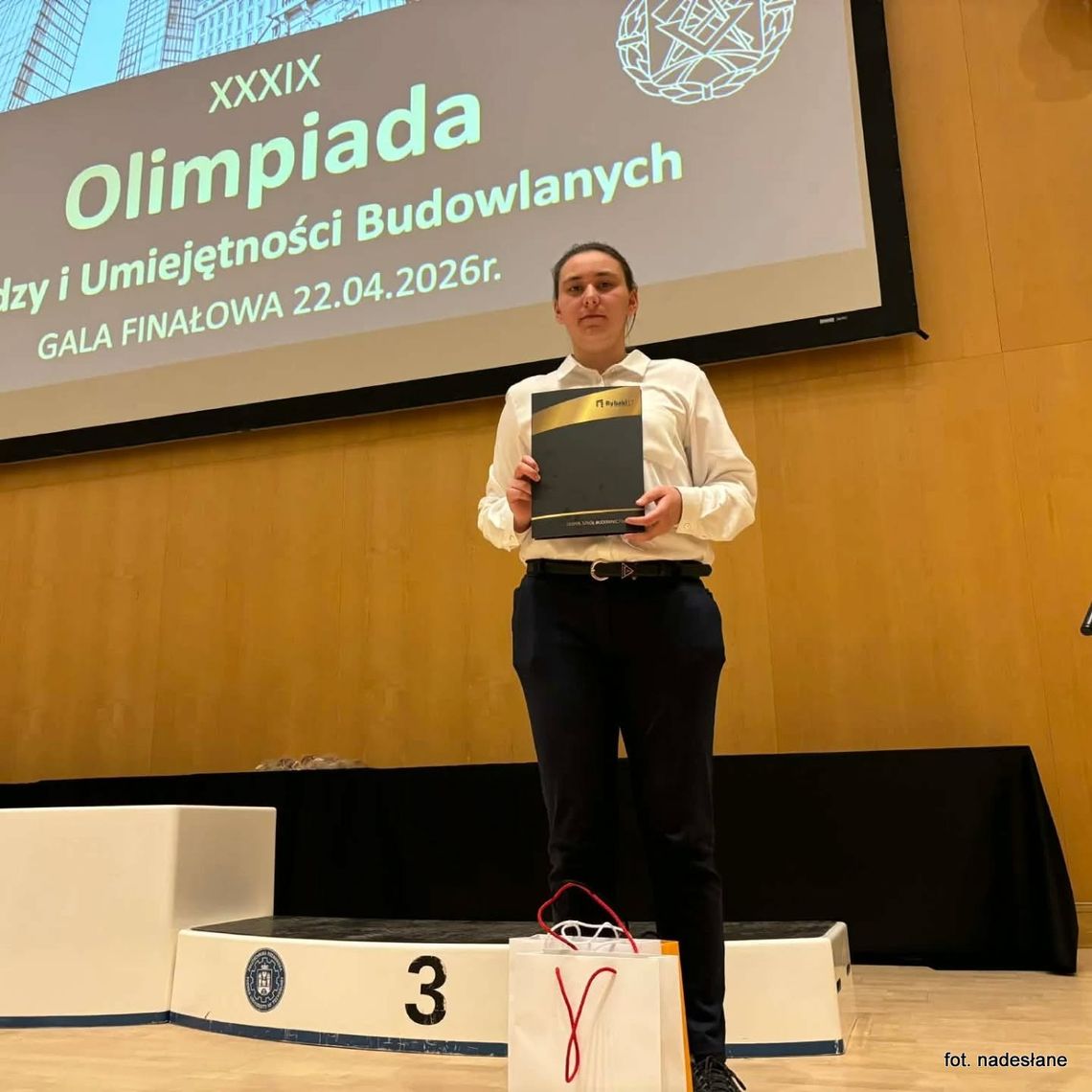 Indeks na politechnikę dla uczennicy z Biłgoraja Indeks na politechnikę dla uczennicy z Biłgoraja