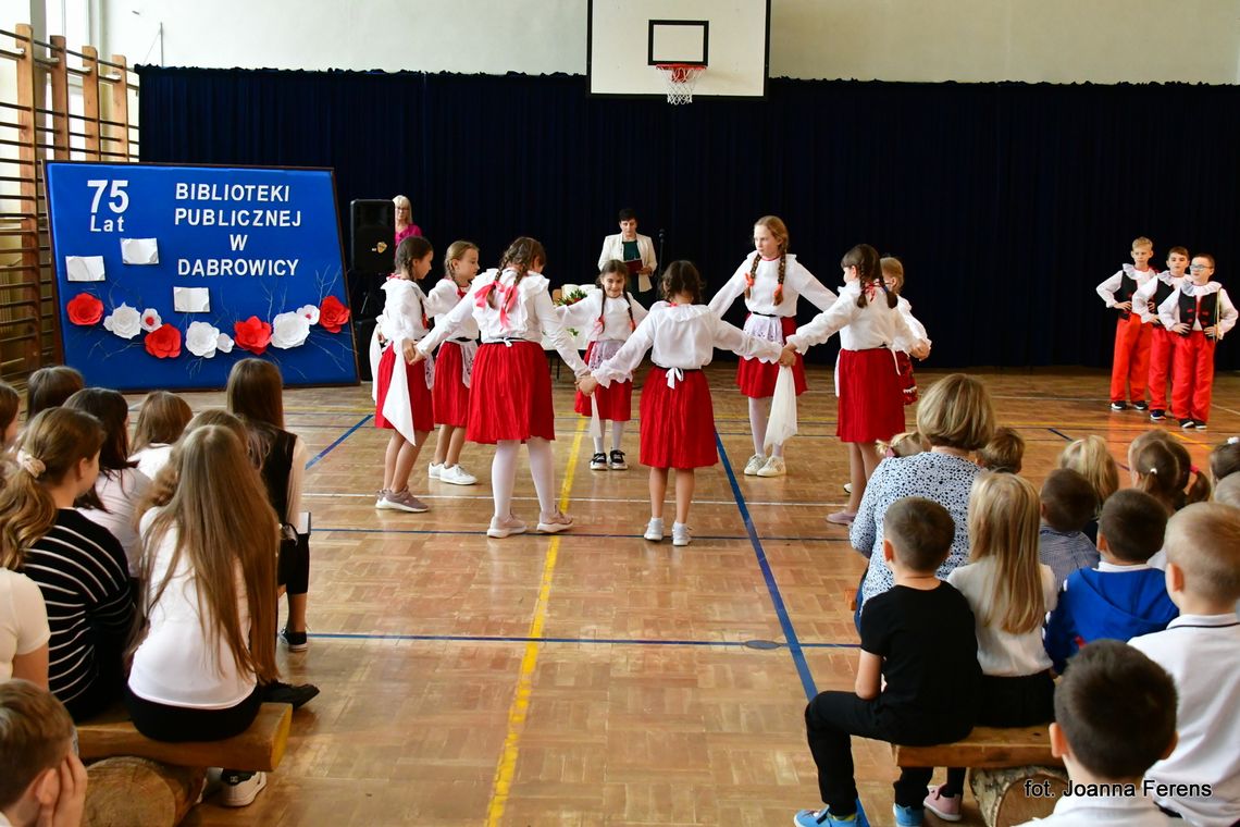 Jubileusz biblioteki w Dąbrowicy