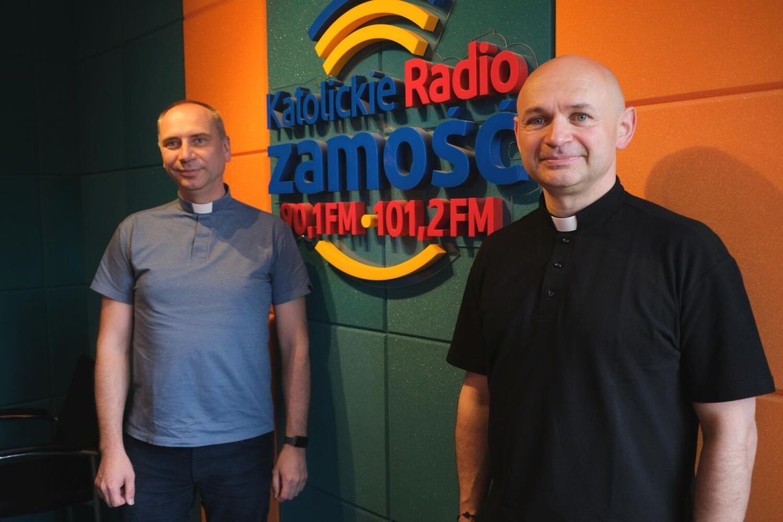 Ks. Jarosław Kędra i ks. Maciej Lewandowski Ks. Jarosław Kędra i ks. Maciej Lewandowski