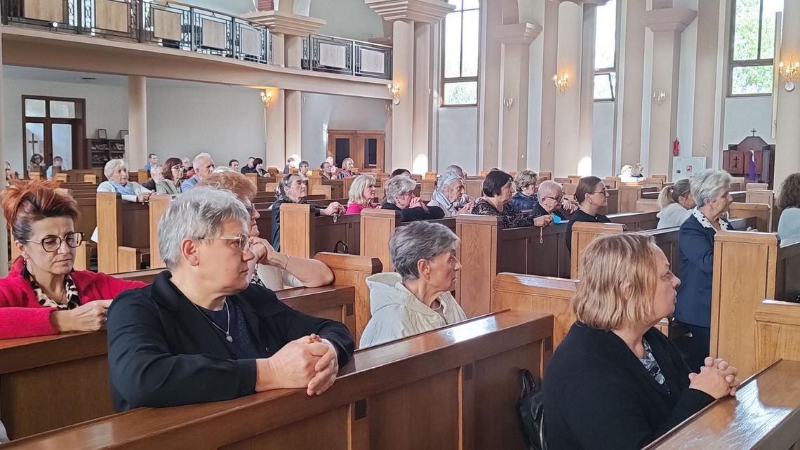 Łączy ich troska o dusze w czyśćcu cierpiące