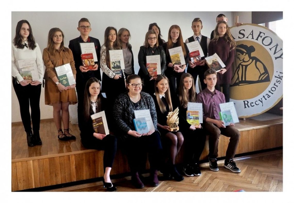 Licealistki z Lubaczowa o sukcesach recytatorskich