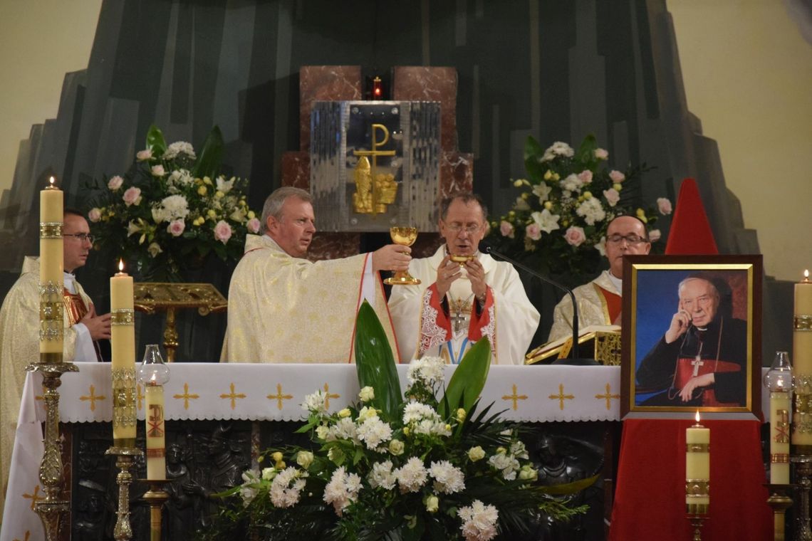 Lubaczów. Dziękczynienie za beatyfikację Prymasa Stefana Kardynała Wyszyńskiego