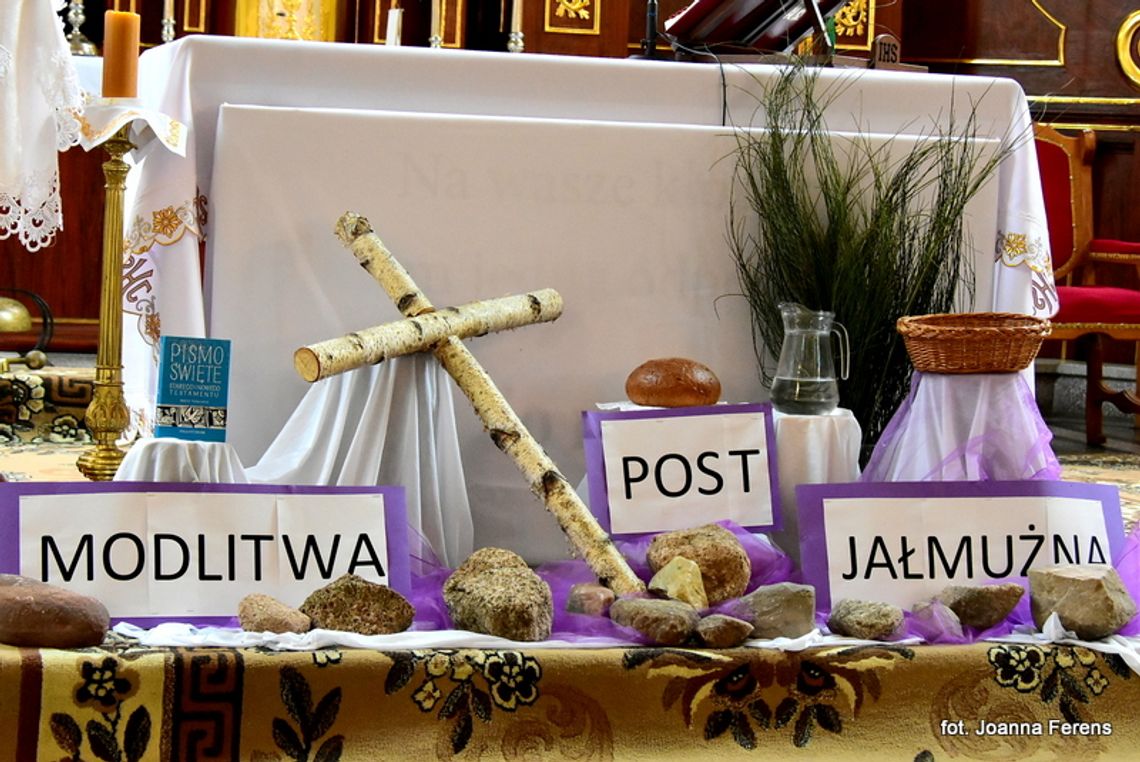 Łukowa. Modlitwa i post za parafię