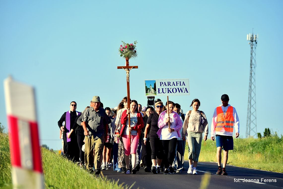 Łukowscy pielgrzymi w drodze do Pani Roztocza