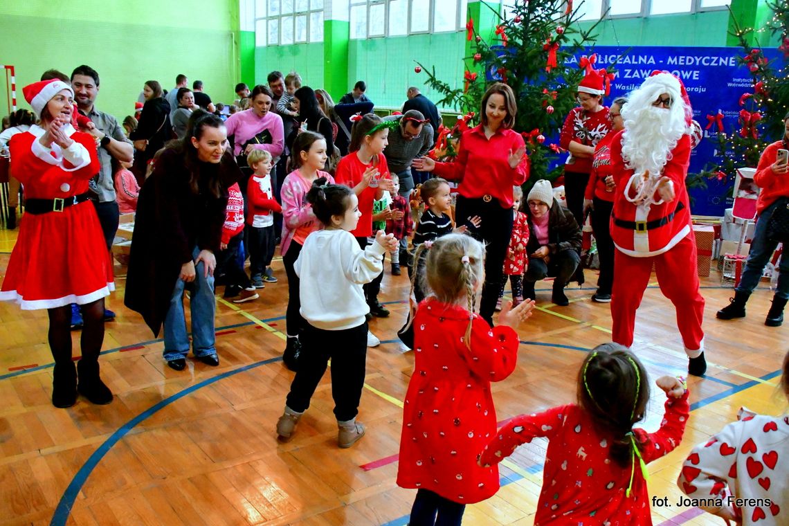 Mikołajki w biłgorajskim „Medyku” Mikołajki w biłgorajskim „Medyku”