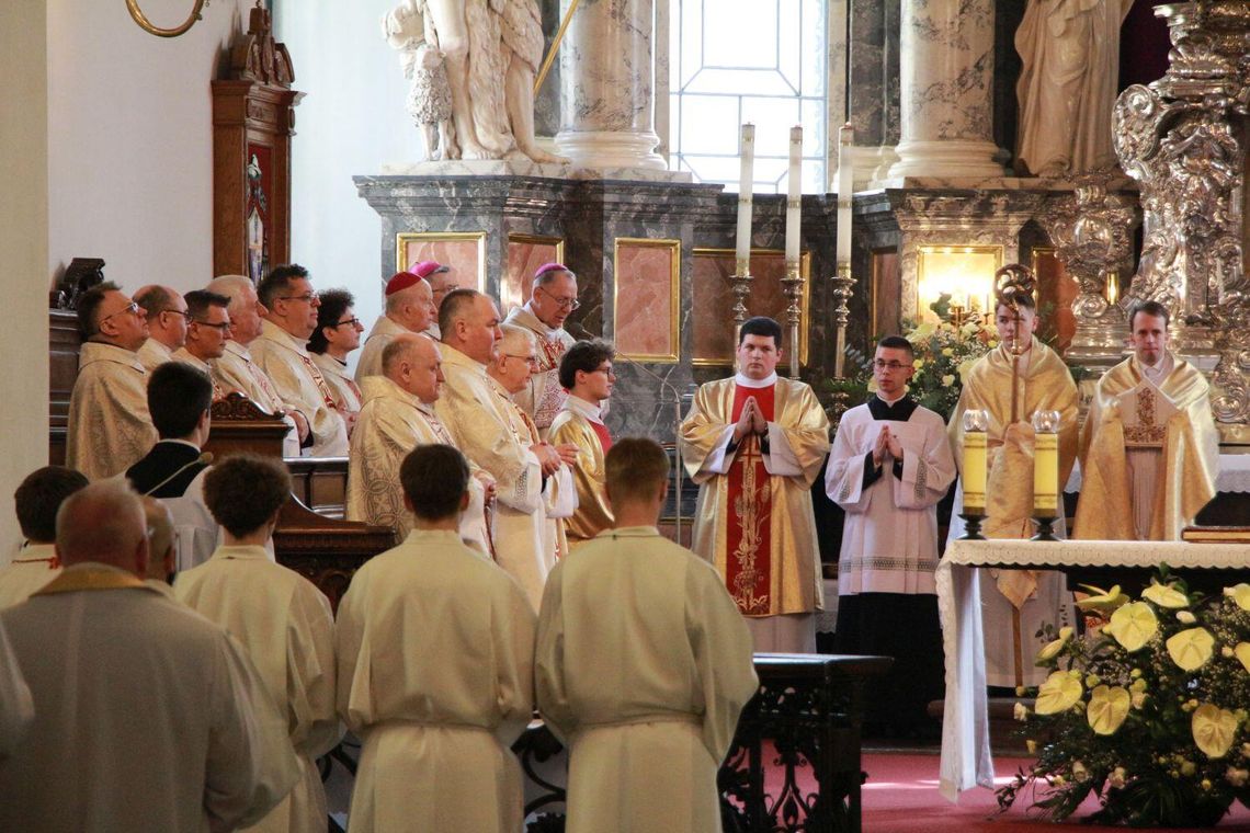 Msza Krzyżma Świętego w zamojskiej katedrze