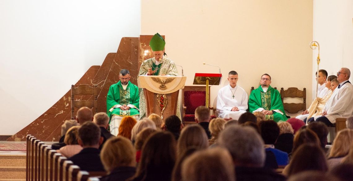 Msza święta w intencji nauczycieli i pracowników oświaty