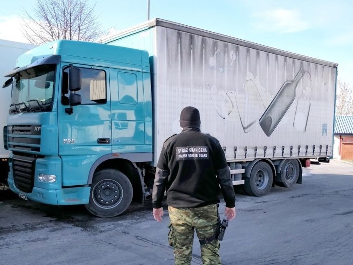 Mundurowi odzyskali samochód ciężarowy