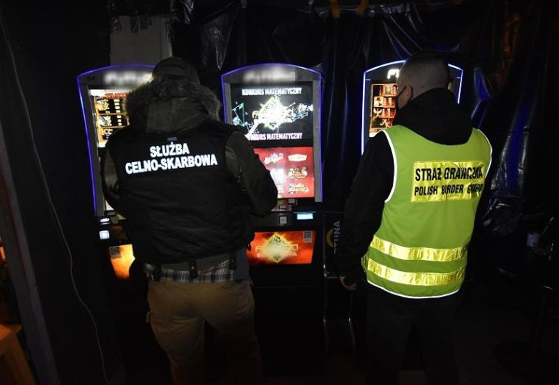 Mundurowi zatrzymali nielegalne automaty do gier