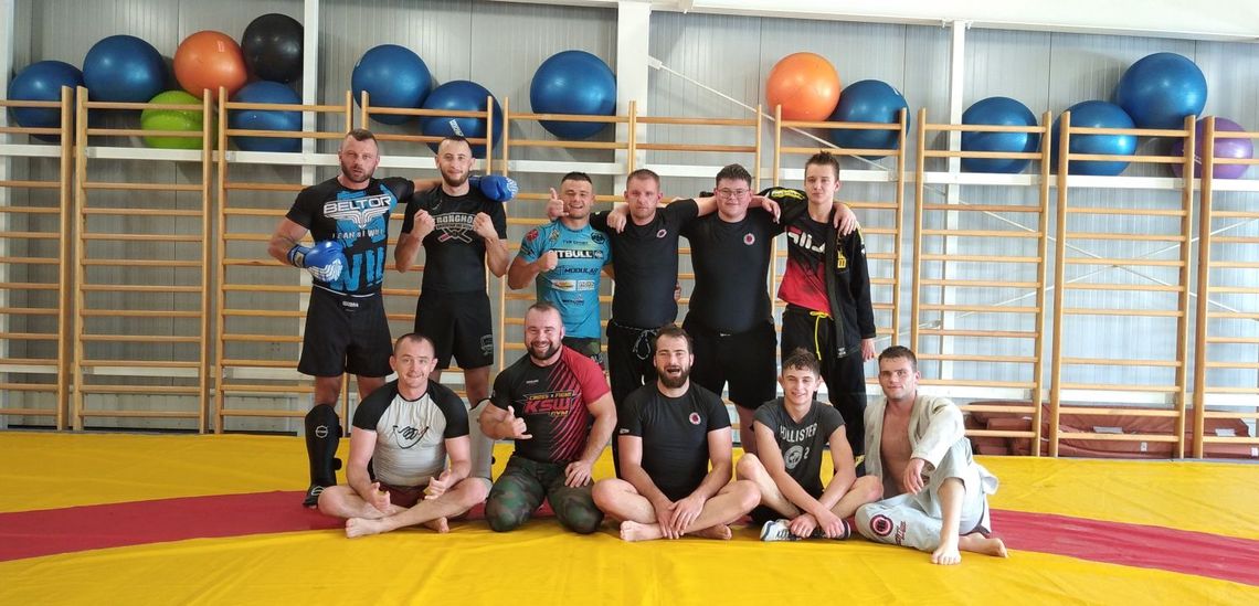 Nie ważne, czyja ręka będzie w górze.  Przygotowania do Gali MMA