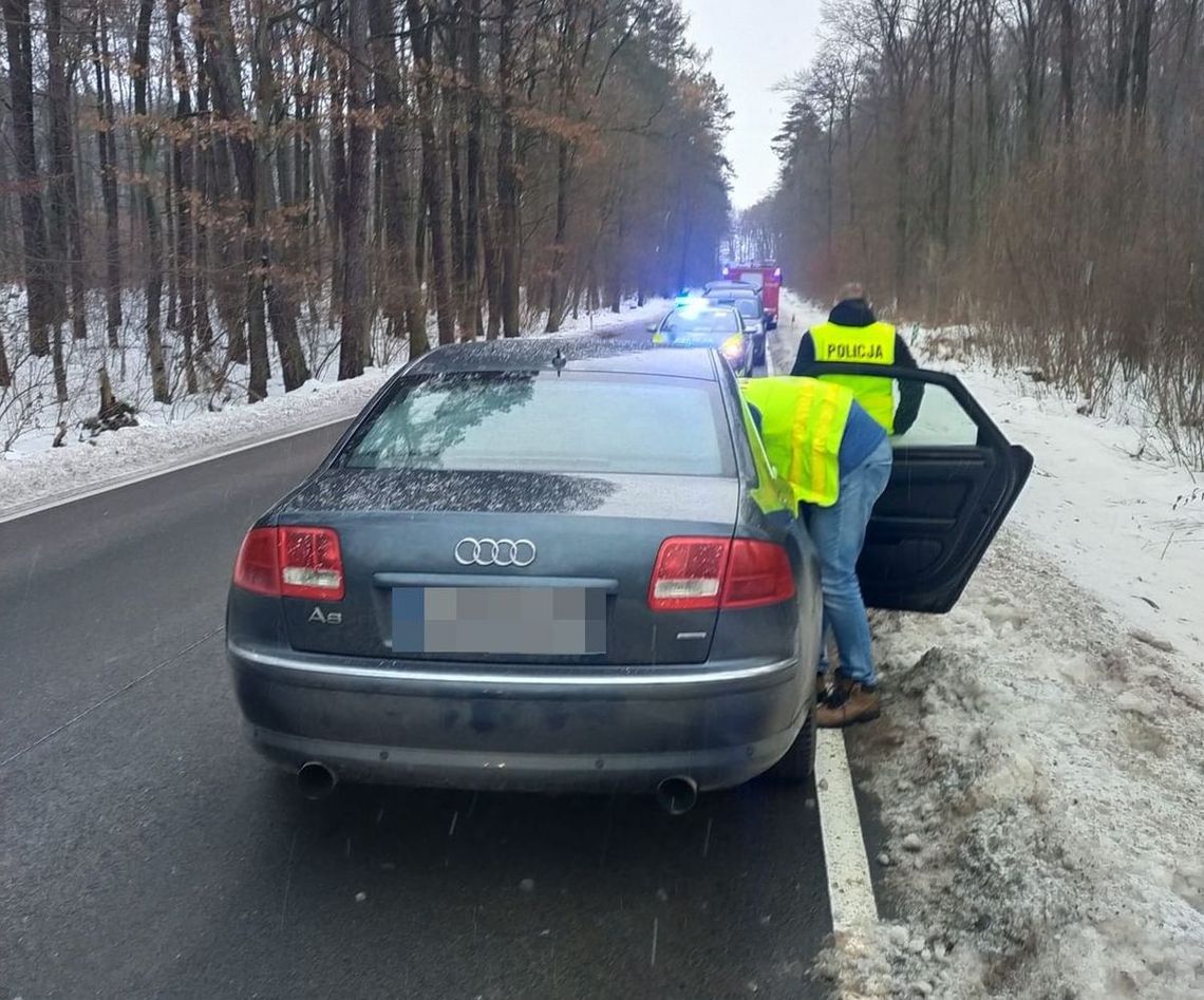 Nietrzeźwy kierowca wjechał w tył samochodu