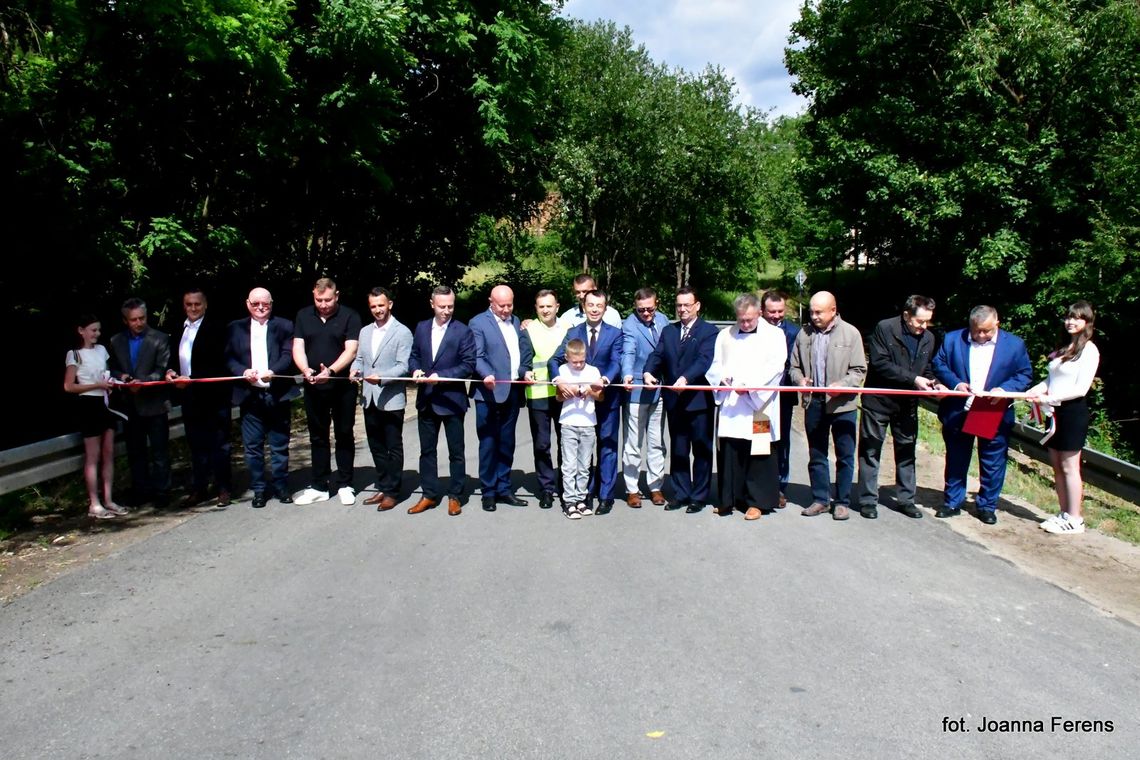 Nowa droga połączyła Jędrzejówkę z Chłopkowem Nowa droga połączyła Jędrzejówkę z Chłopkowem