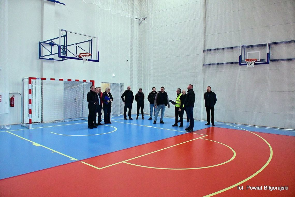 Nowoczesna hala sportowa przy RCEZ w Biłgoraju na finiszu