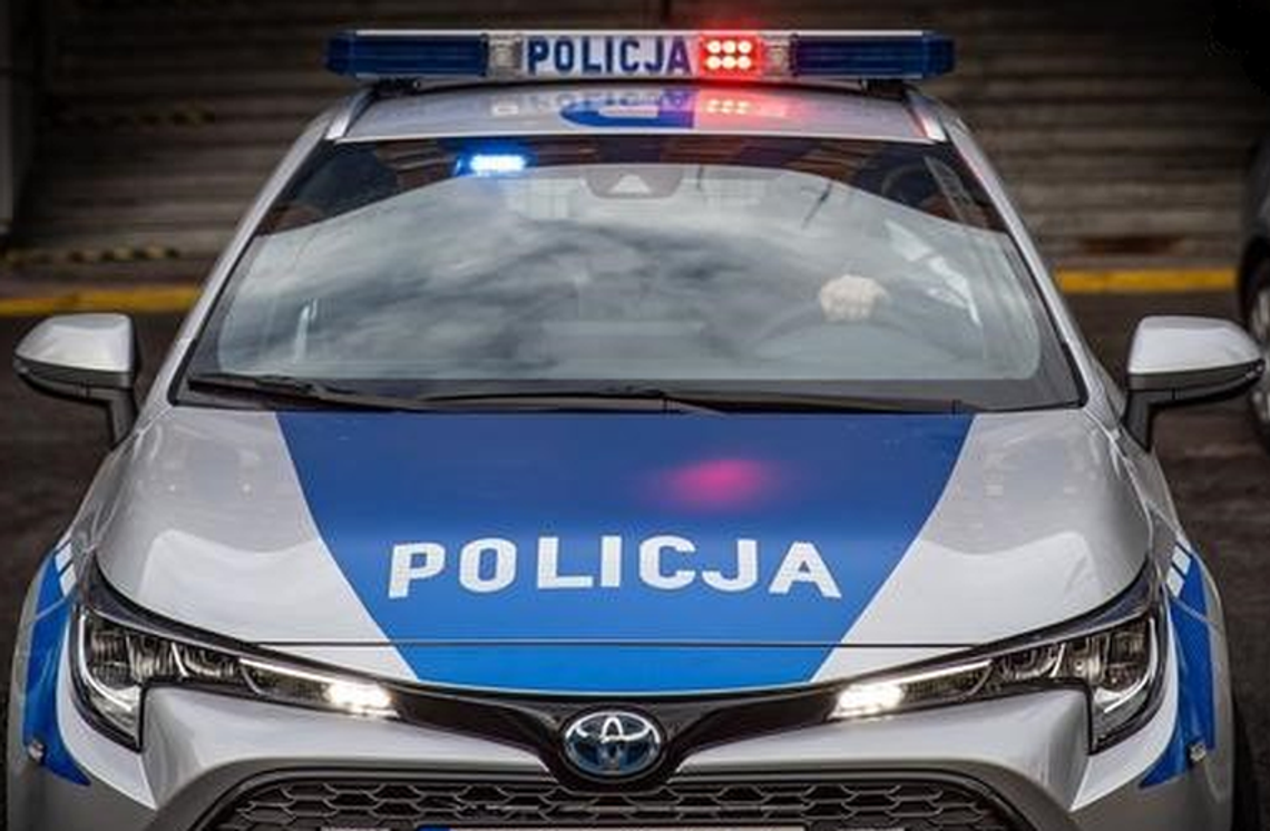 Obywatelska postawa 18-latki i policjanta 