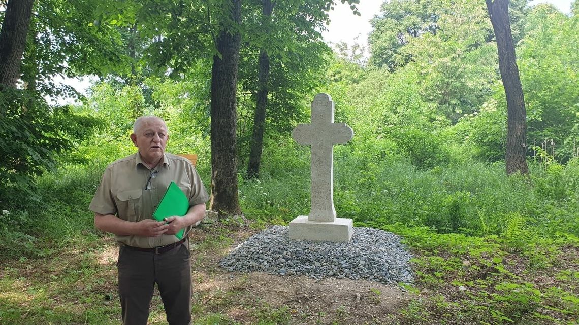 Oleszyce. Stare krzyże znów piękne