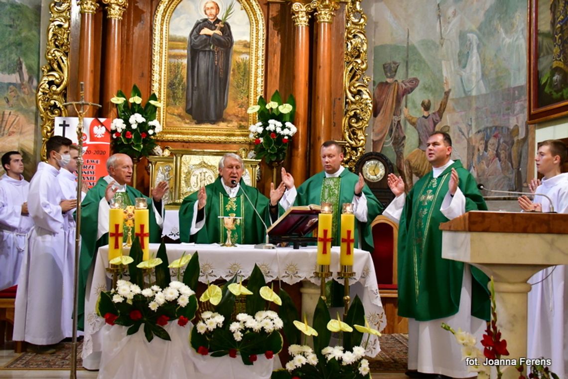 Parafianie ‘Kościółka’ podziękowali ks. Budzyńskiemu