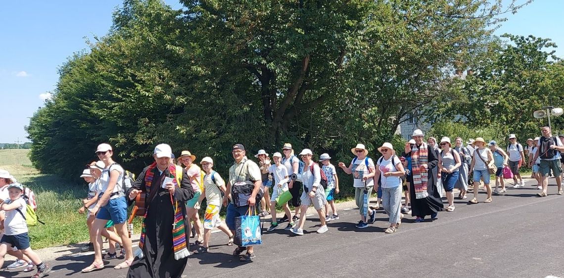 Piesza Pielgrzymka z Łabuń na uroczystości odpustowe w Krasnobrodzie