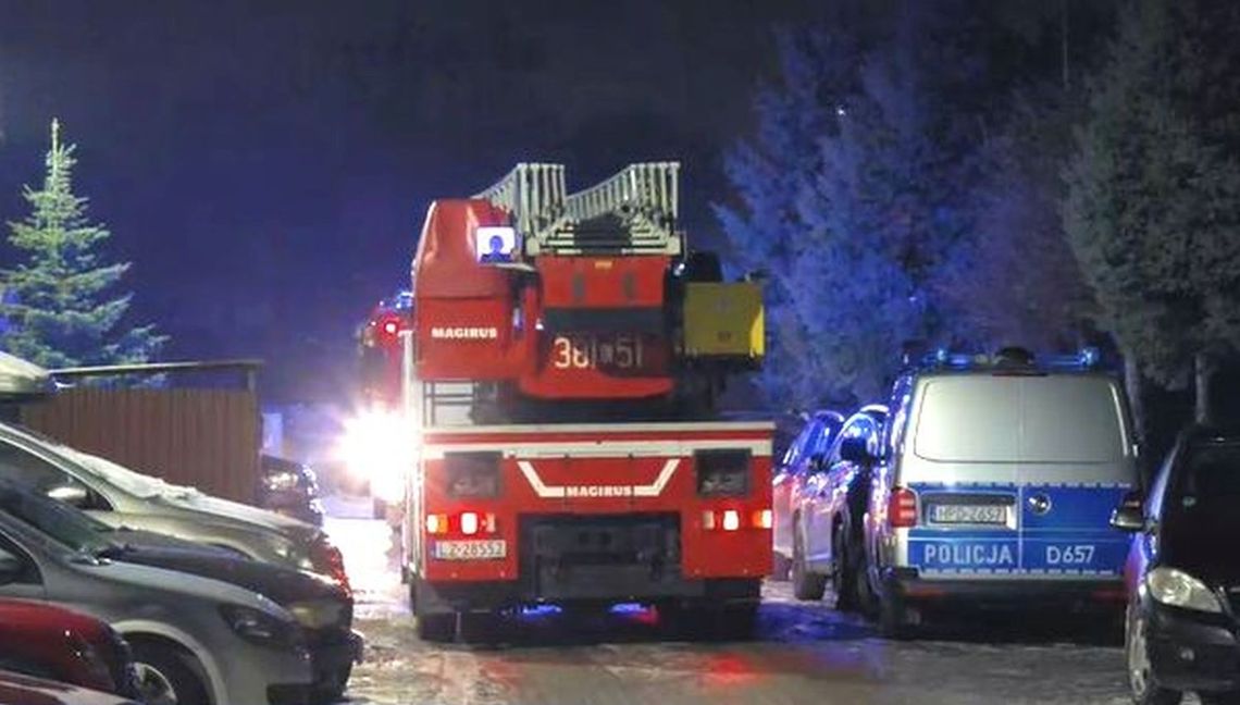 Policjant uratował 77-latkę z zadymionego bloku Policjant uratował 77-latkę z zadymionego bloku