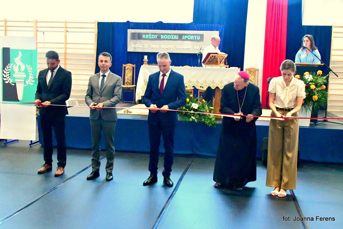 Potok Górny. Uroczyste otwarcie hali sportowej