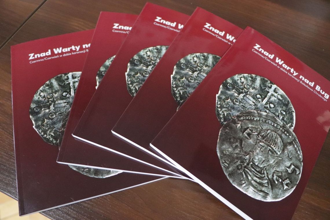 Promocja publikacji  "Znad Warty nad Bug" oraz "Słowo-Obraz-Komunikat"