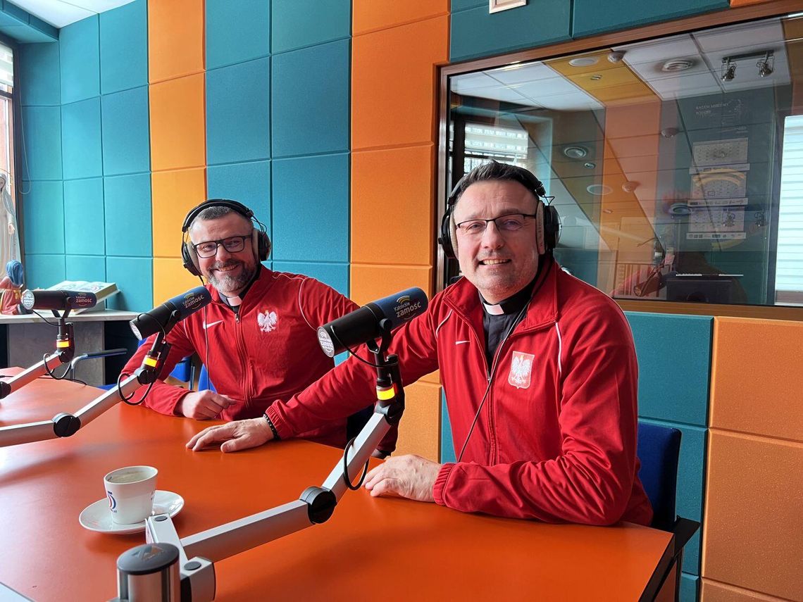 Reprezentacja Polski księży przed walką o historyczne dziesiąte złoto