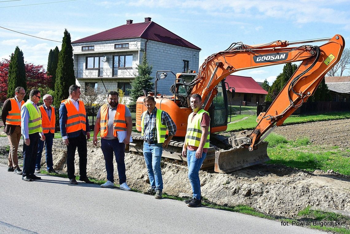 Rusza remont drogi powiatowej drogi Nr 2958L Wola Różaniecka – Różaniec