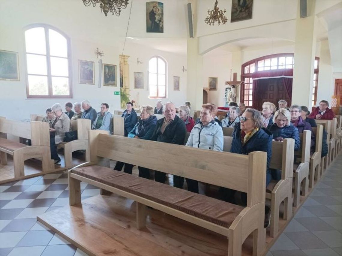 Seniorzy z gm. Telatyn odwiedzili parafię w Gdeszynie