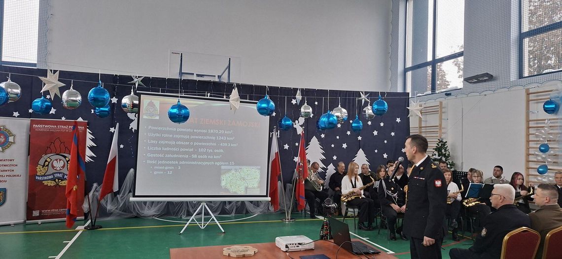 Spotkanie opłatkowe strażaków z Powiatu Zamojskiego Spotkanie opłatkowe strażaków z Powiatu Zamojskiego