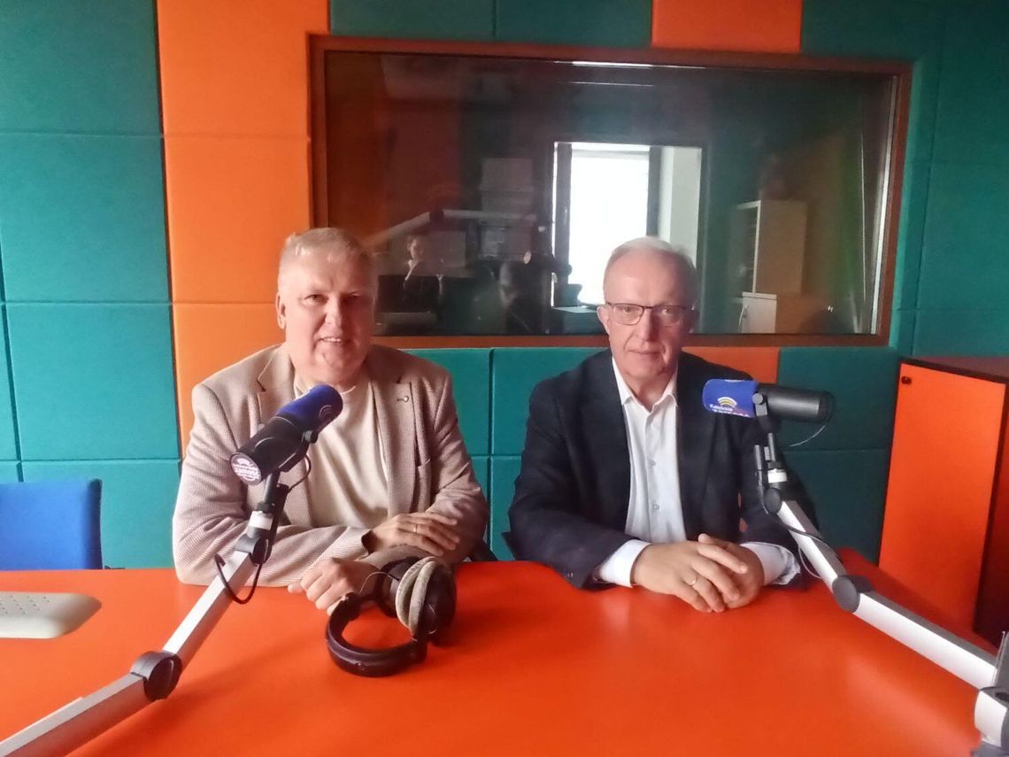 Tomasz Zieliński - poseł; Henryk Karwan - starosta tomaszowski Tomasz Zieliński - poseł; Henryk Karwan - starosta tomaszowski