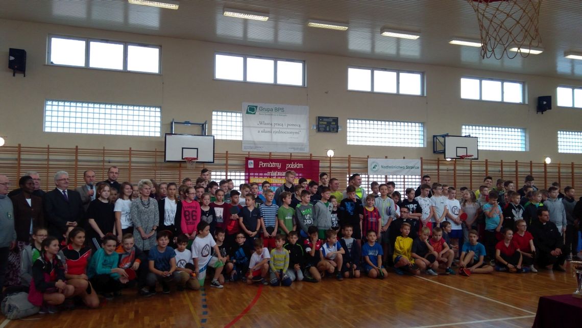 Turniej Tenisa Stołowego w Białopolu