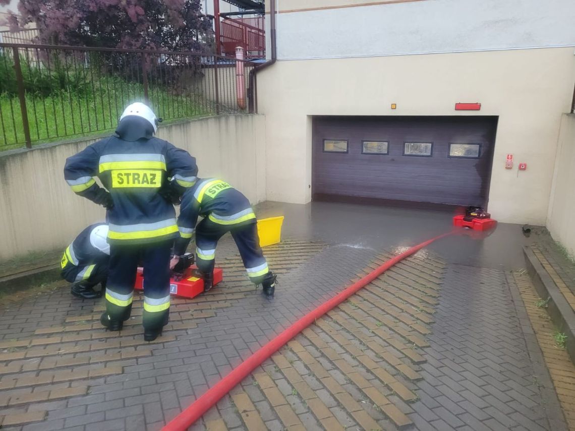 Ulewa nad Zamościem - interwencje Straży Pożarnych