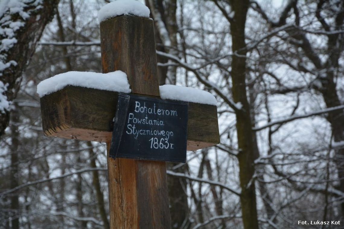 W lesie w Zawalowie obok Czartorii uczczono powstańców styczniowych